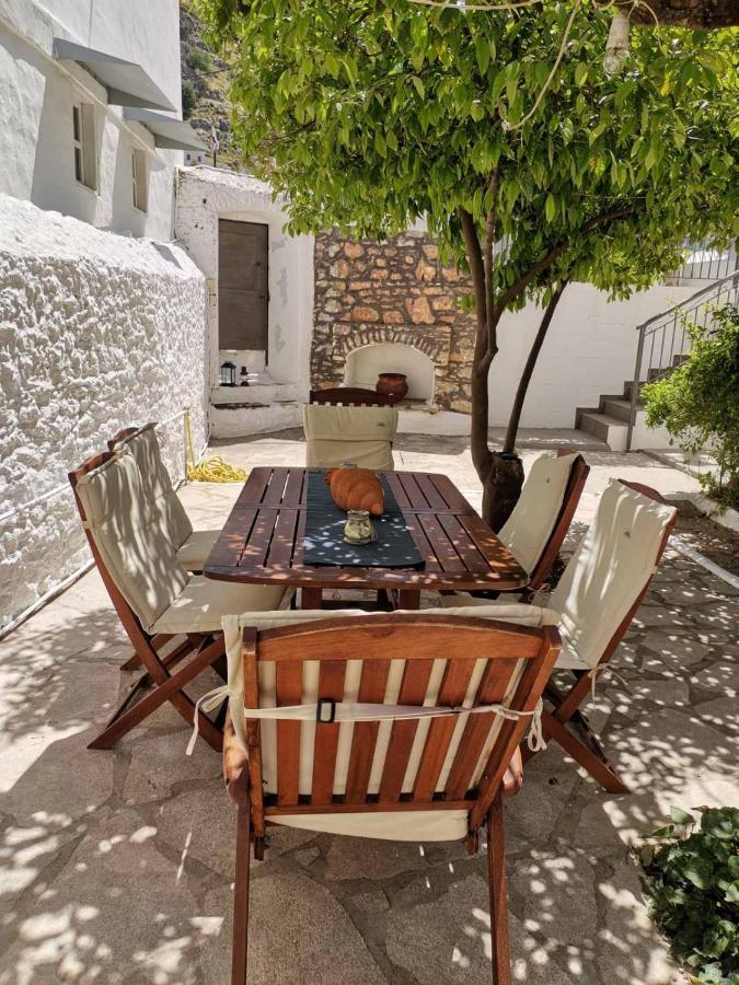 Villa Giannas House Symi Exterior foto